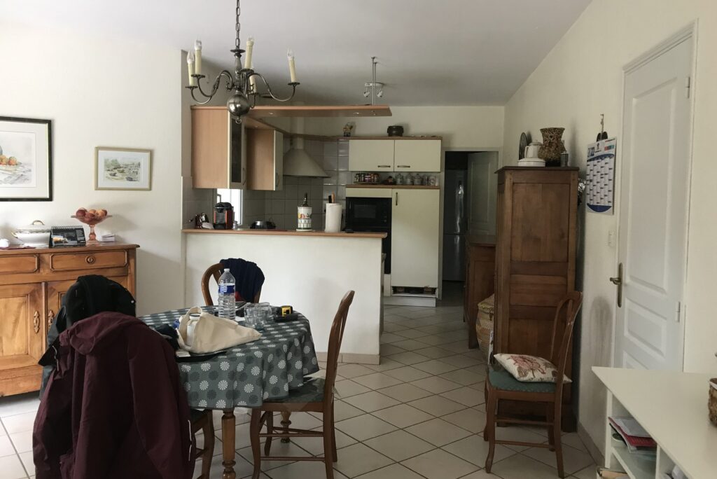 Instagram post from agence.beutter. This post is in position 2.