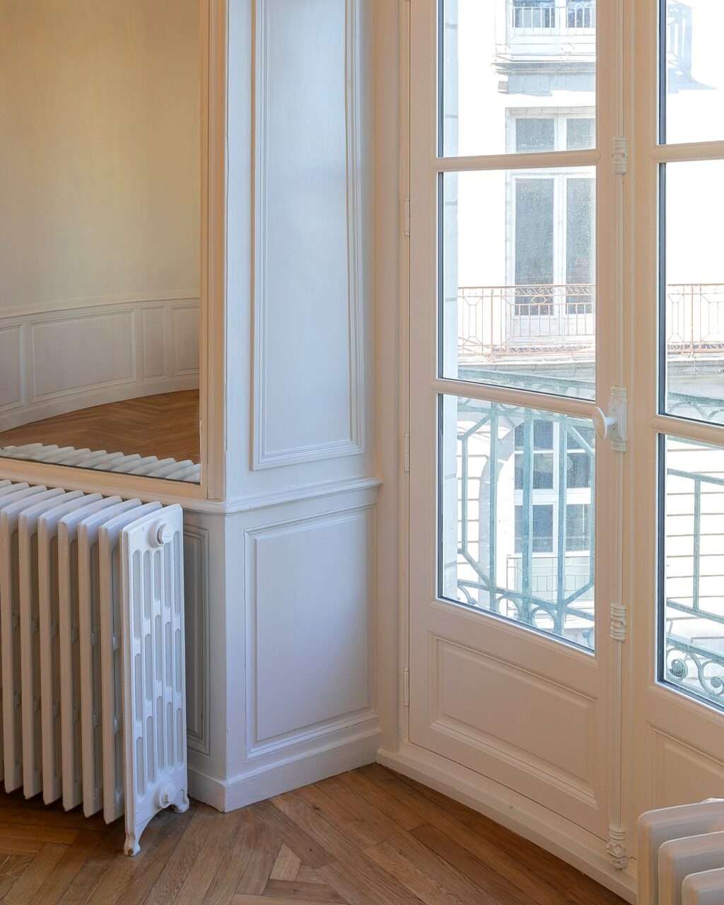 Instagram post from agence.beutter. This post is in position 3.