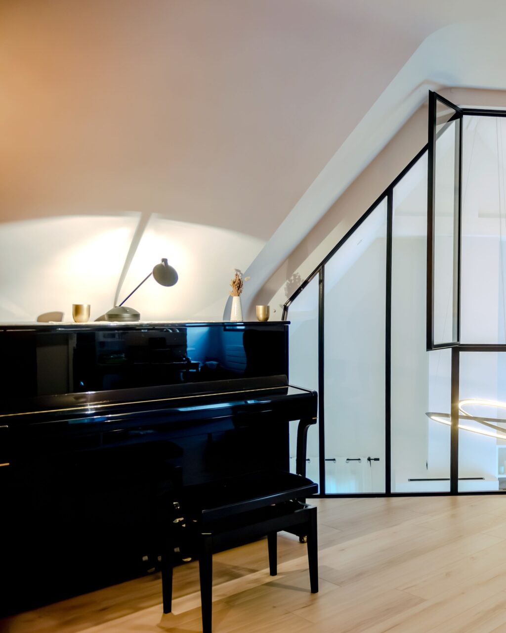 Instagram post from agence.beutter. This post is in position 6.