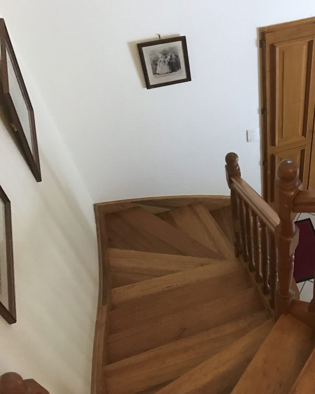 Instagram post from agence.beutter. This post is in position 8.