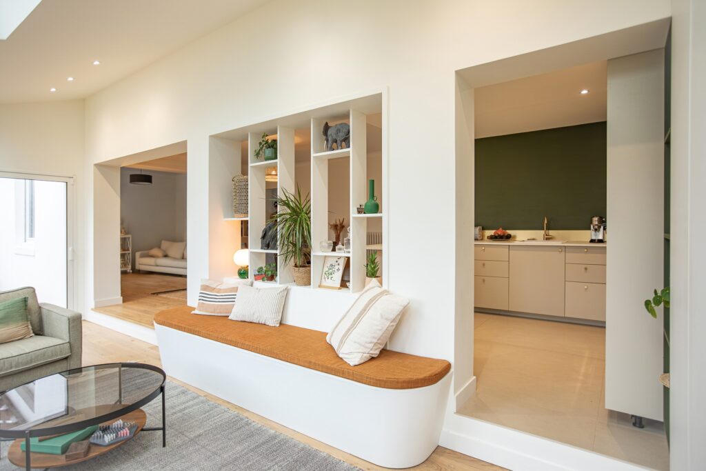 Instagram post from agence.beutter. This post is in position 1.