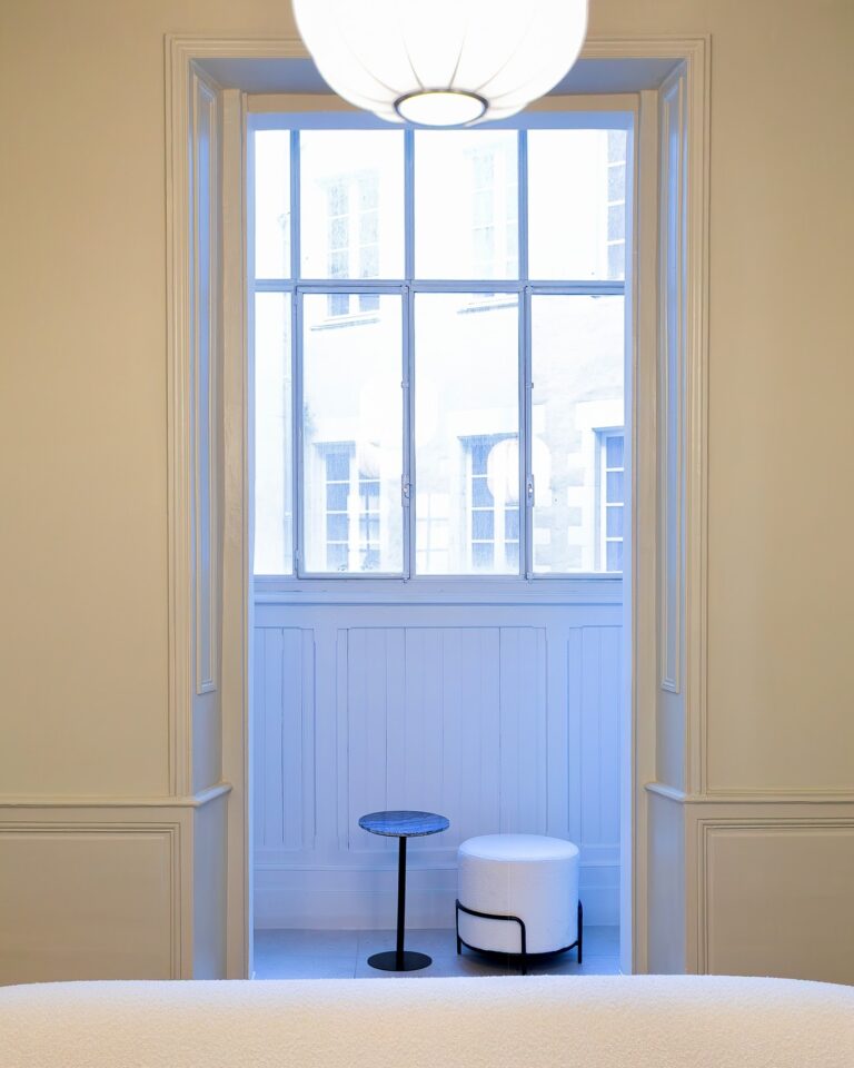 Instagram post from agence.beutter. This post is in position 5.