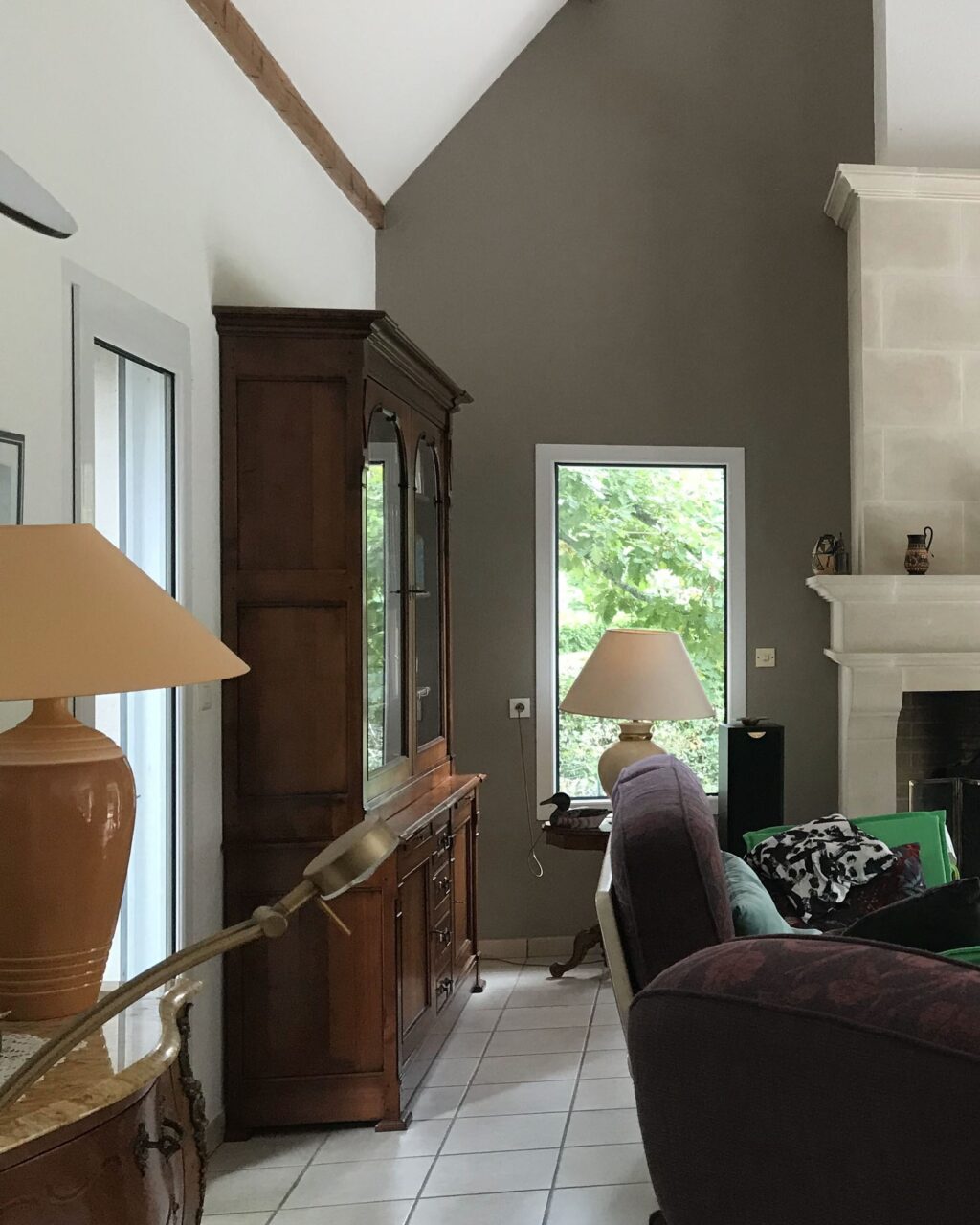 Instagram post from agence.beutter. This post is in position 4.